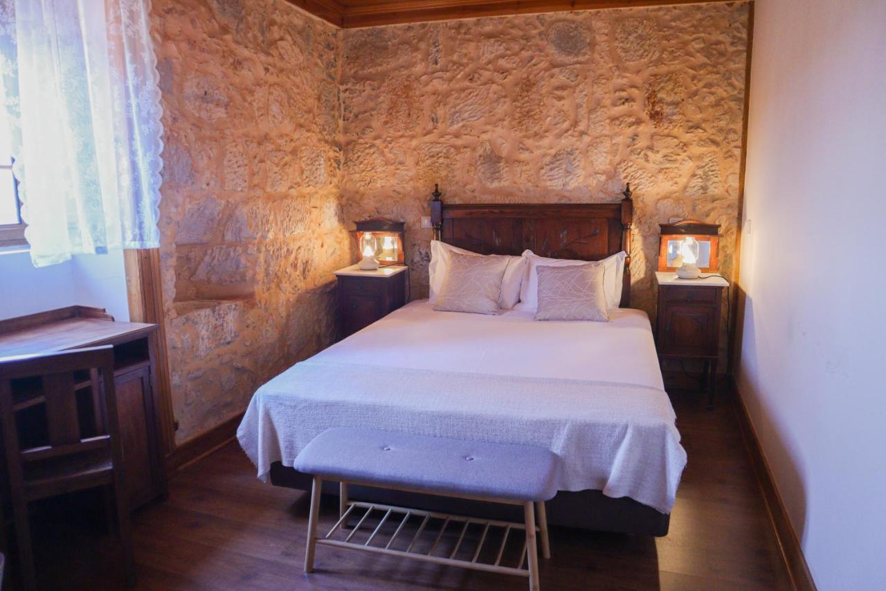 Bed and Breakfast O Pombal à Alcanena Extérieur photo